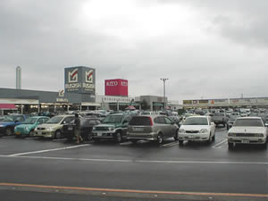 �����̏\�����V���N���[���̗l�q�B�ς��Ȃ���΂����̂������