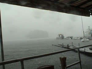 ����悠���Ƃ����ԂɓV��͈��������J�ƂȂ�B�ٓV�����قƂ�ǌ����܂���B