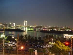 ���C���{�[�u���b�W�A�L���[