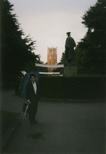 97�N�ĂɃ��Z�_�֊菑�����ɍs�������̎ʐ^�B��������R��̑�2�̐l�����n�܂����ƌ����邾�낤�B