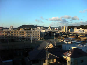 �z�e������É��w�O��]�ށB