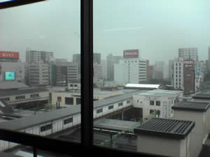 �V�����ԑ����猩����w���ӂ̗l�q�B�����ɂ��̓V�C�������̂����ȿ�I